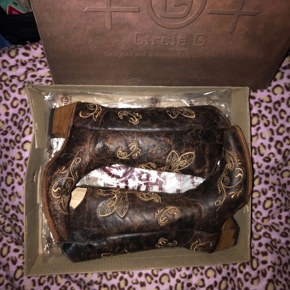 Corral Shoes - CORRAL* CircleG brown glazed leather Dragonfly sz9